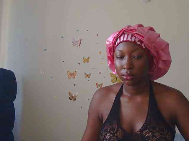 KittyKissess