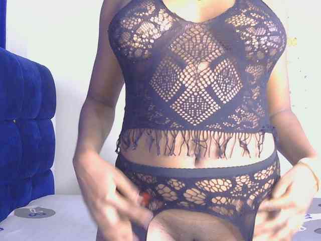 KittyKissess webcam
