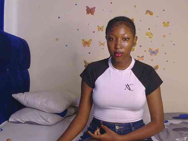 KittyKissess