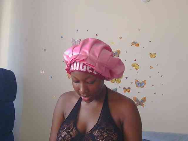 KittyKissess