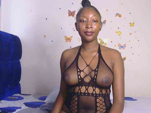 KittyKissess webcam