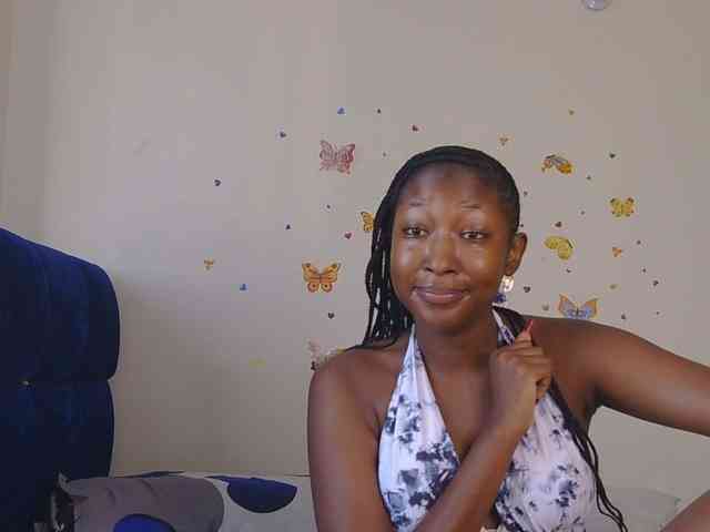 KittyKissess webcam