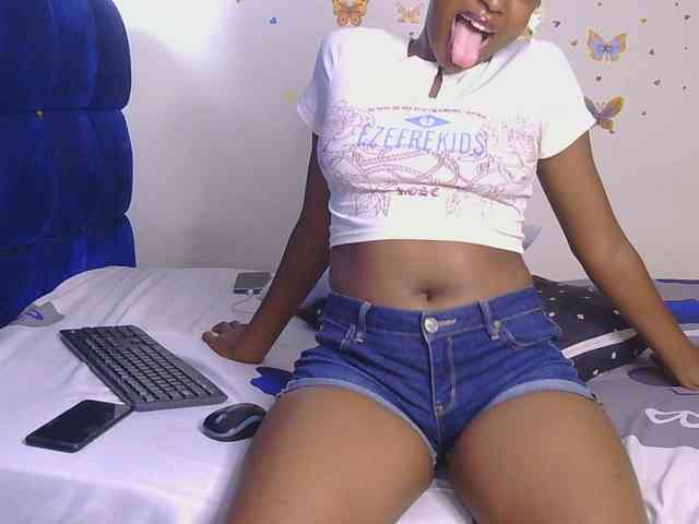 KittyKissess