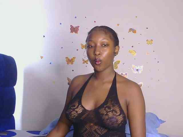 KittyKissess