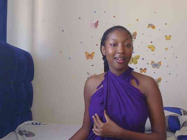 KittyKissess webcam