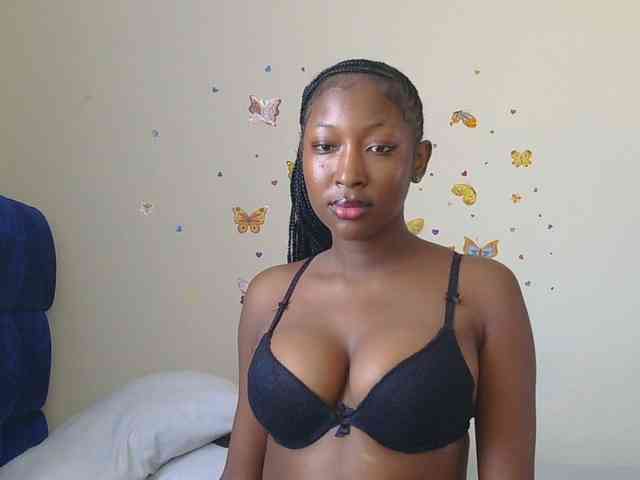 KittyKissess