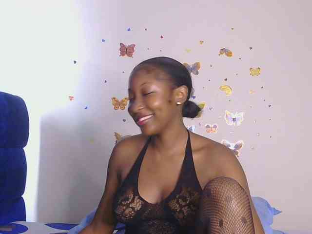 KittyKissess