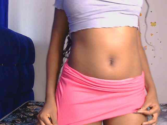 KittyKissess webcam