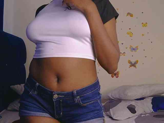 KittyKissess
