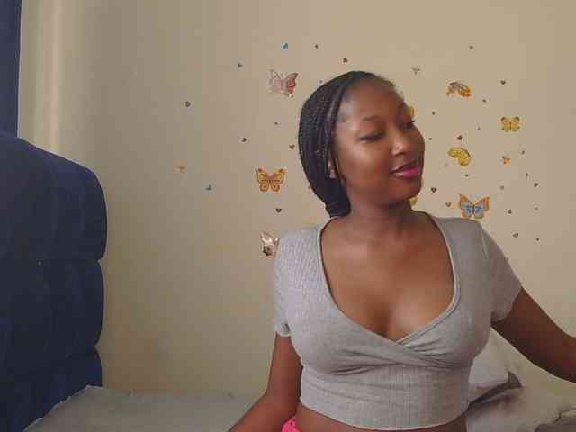 KittyKissess webcam