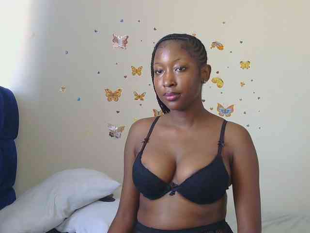 KittyKissess