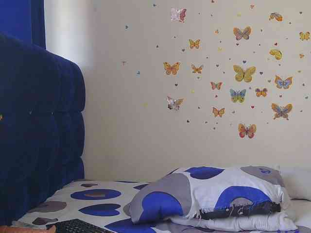 KittyKissess webcam