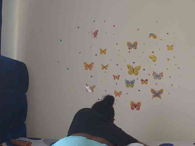 KittyKissess webcam