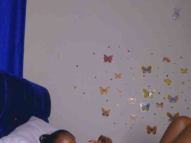 KittyKissess webcam