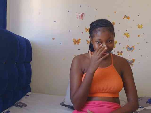 KittyKissess