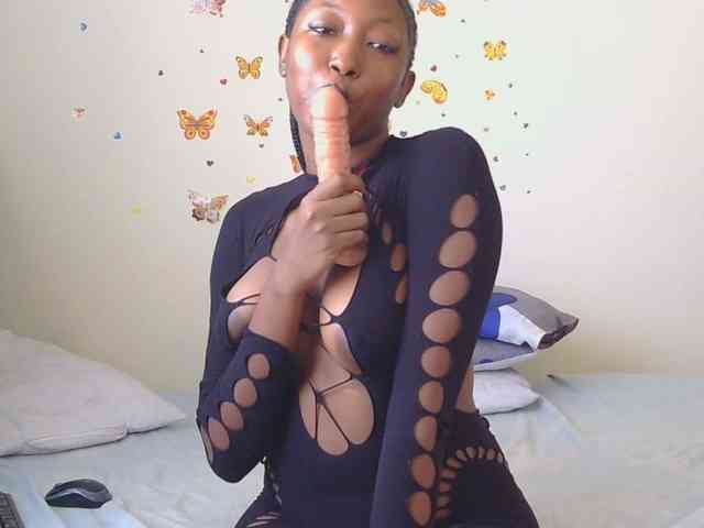 KittyKissess