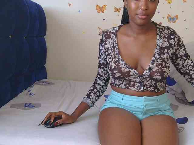 KittyKissess