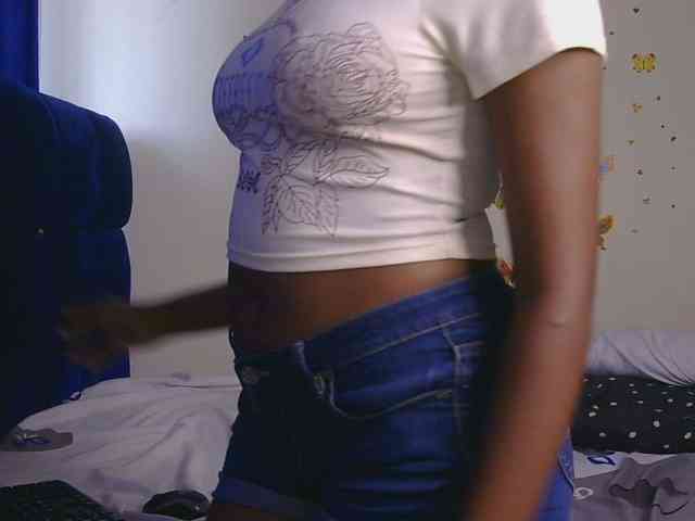 KittyKissess