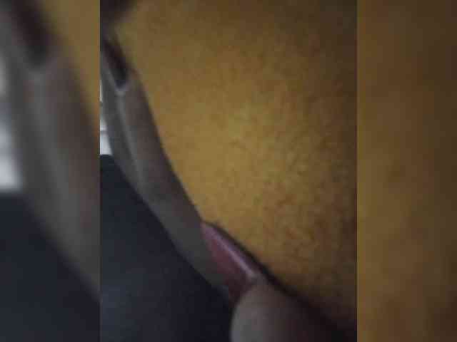 KittyKissess webcam