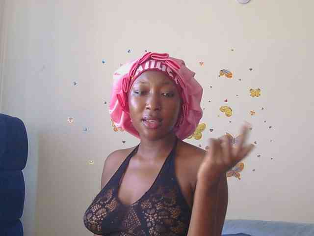 KittyKissess