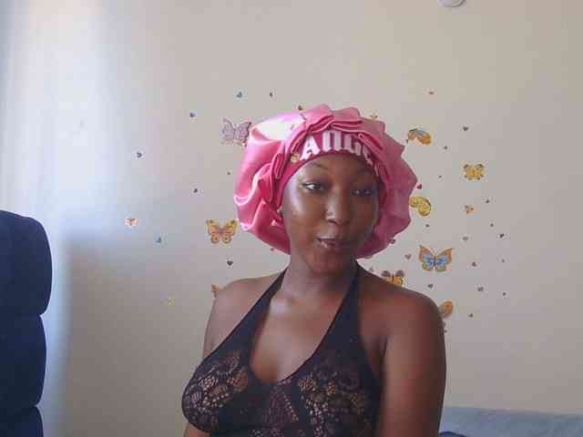KittyKissess