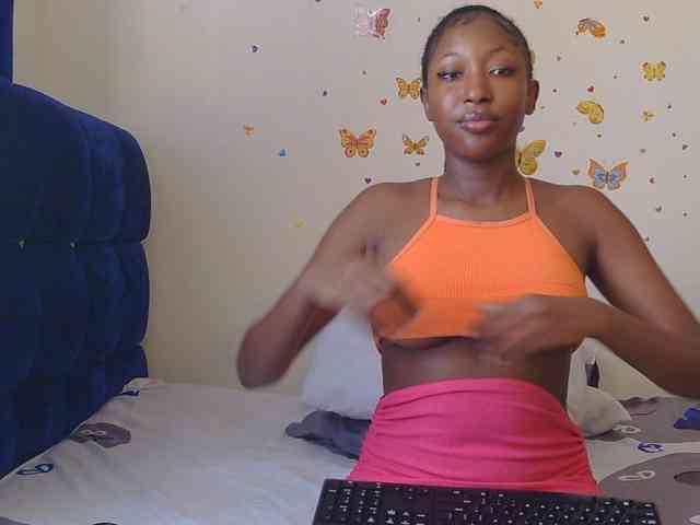 KittyKissess