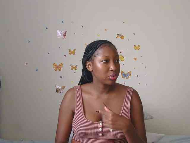 KittyKissess webcam