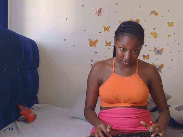 KittyKissess