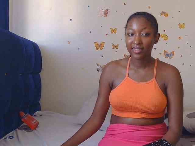 KittyKissess