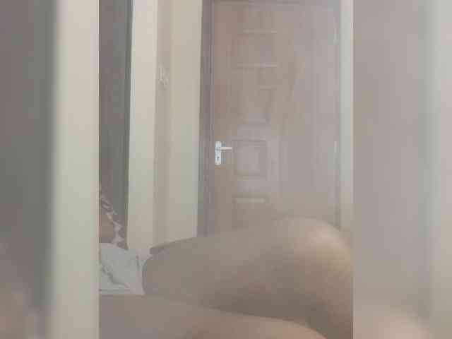 KittyKissess webcam
