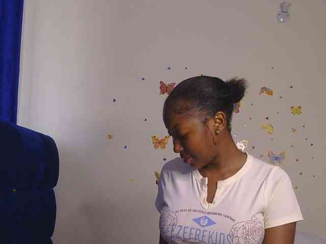 KittyKissess