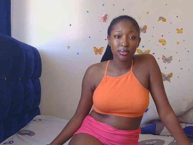 KittyKissess