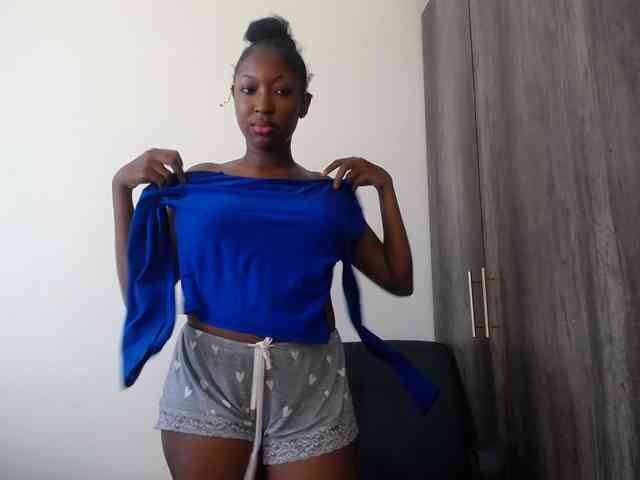 KittyKissess