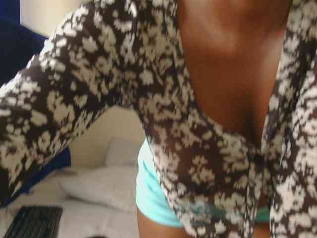 KittyKissess