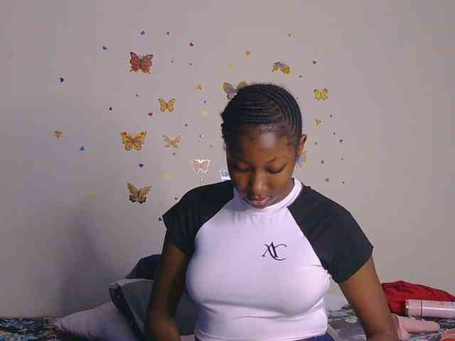KittyKissess