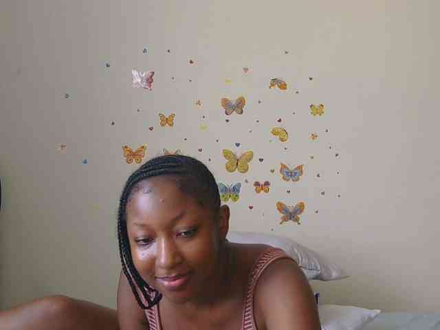 KittyKissess webcam