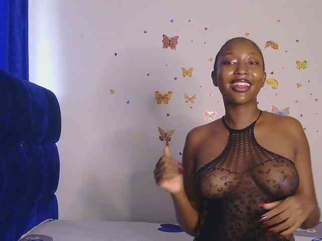 KittyKissess webcam