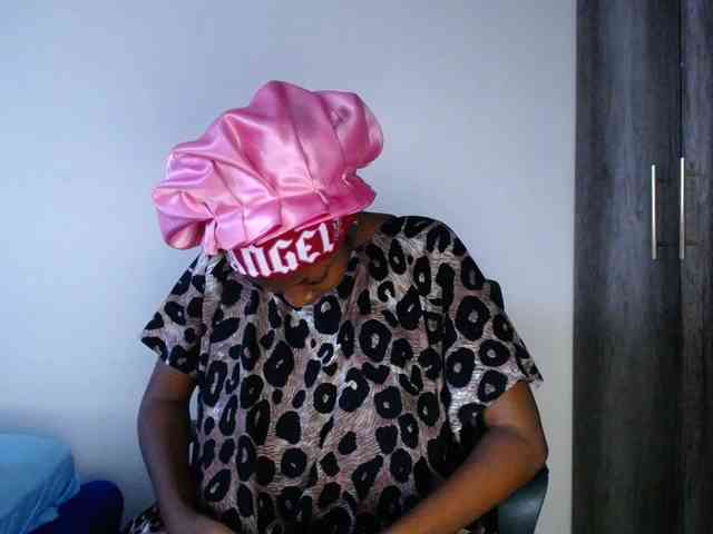 KittyKissess