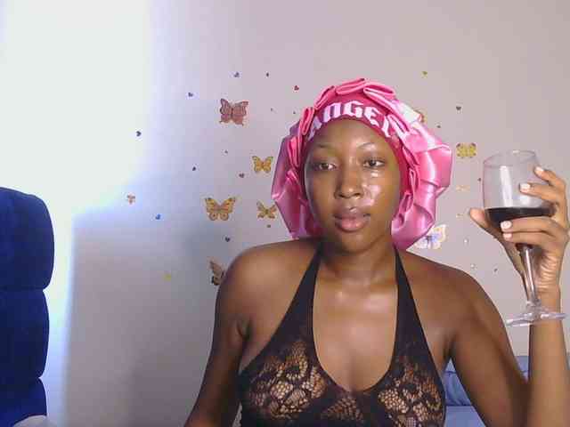 KittyKissess