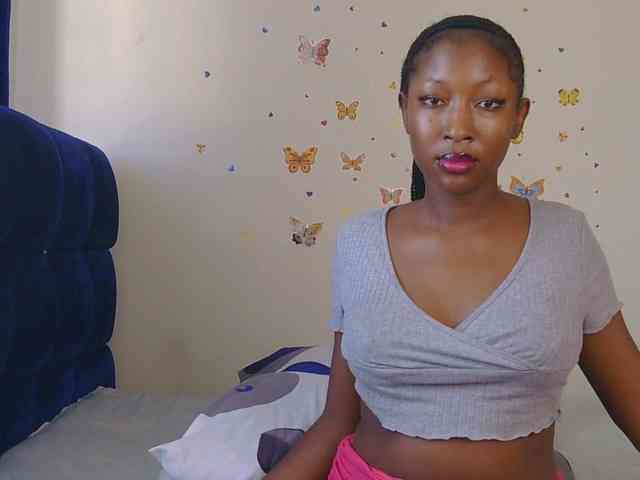 KittyKissess