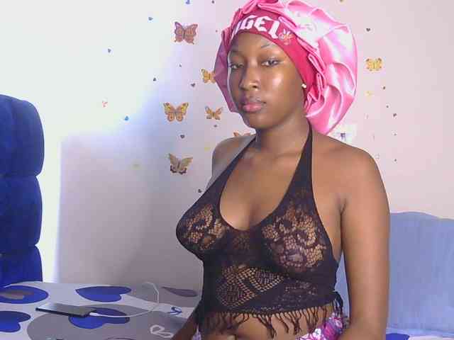 KittyKissess