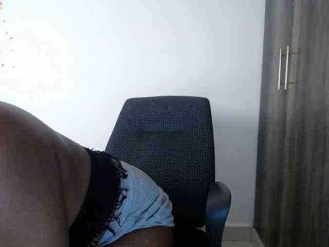 KittyKissess