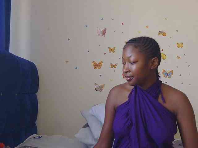 KittyKissess webcam