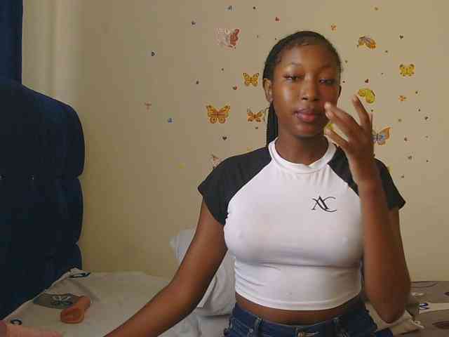 KittyKissess