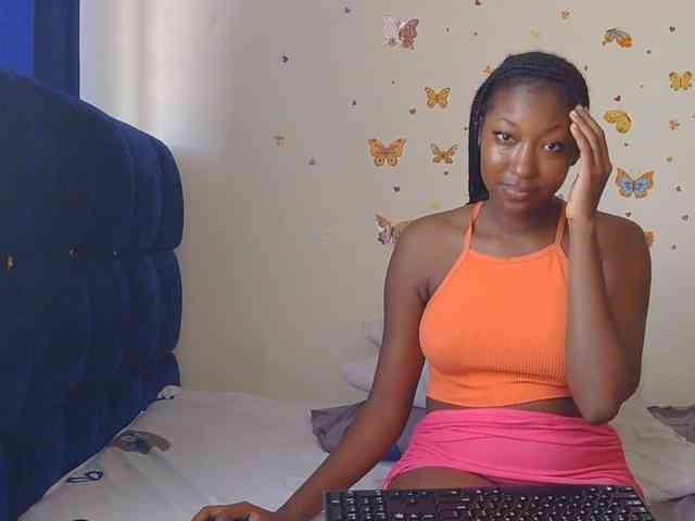 KittyKissess webcam