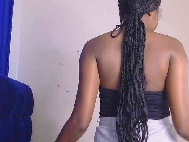 KittyKissess webcam
