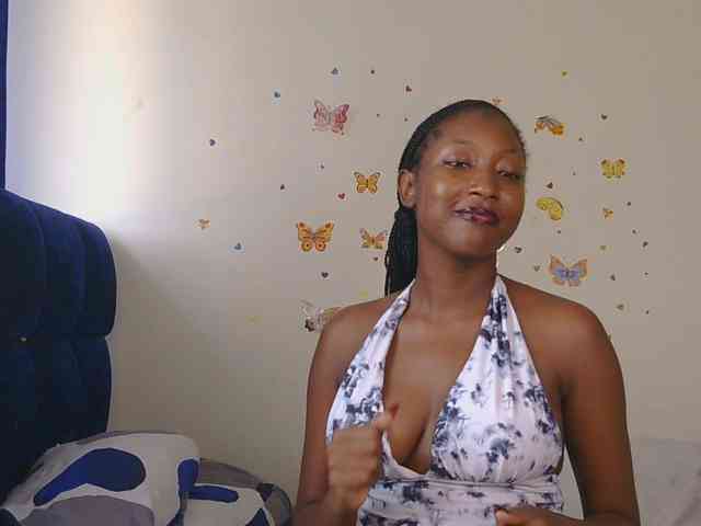 KittyKissess webcam