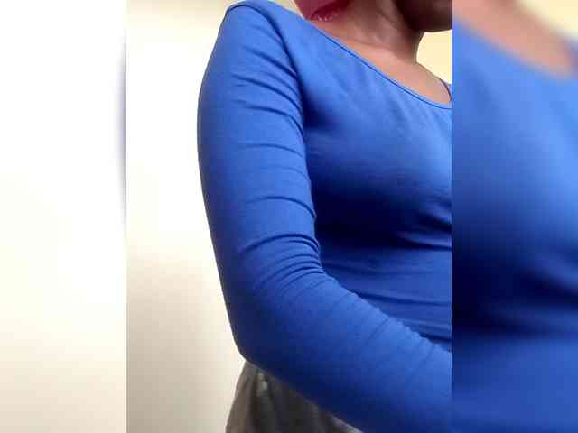 KittyKissess webcam