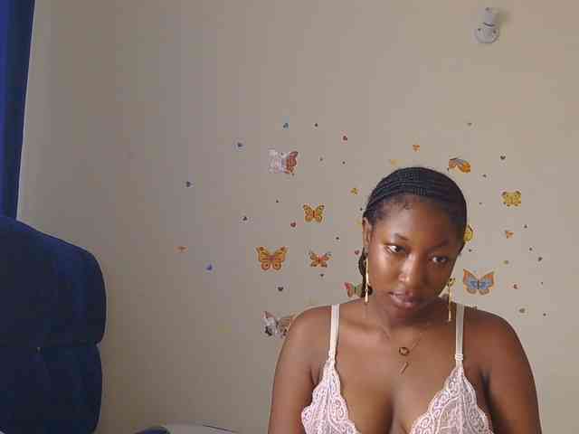 KittyKissess