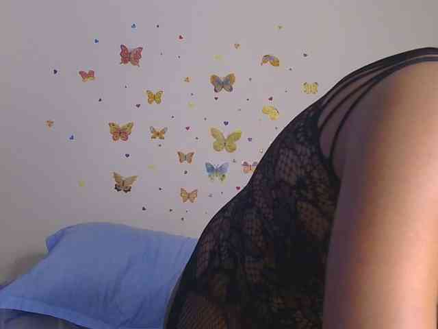 KittyKissess webcam